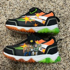 Boys Toy Story Woody & Buzz light up shoes size 8